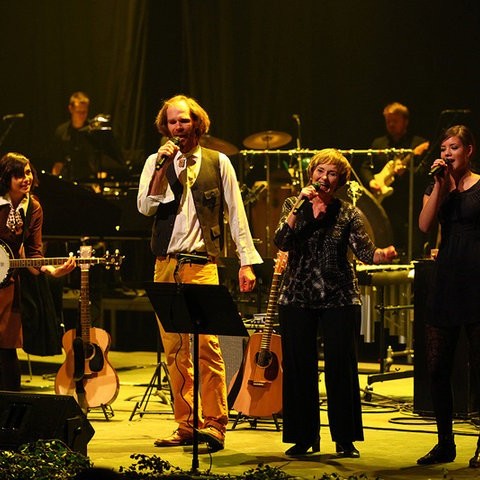 Lovísa, Helgi Þórsson, Helena Eyjólfsdóttir og Ivalu.