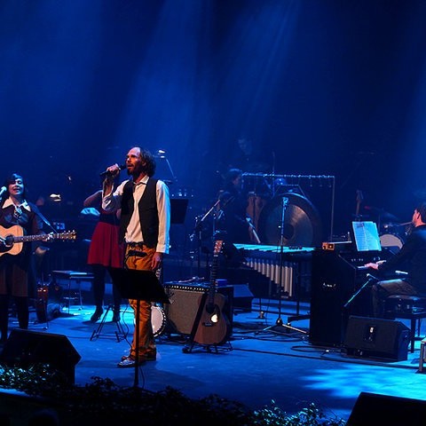 Helgi Þórsson söng 