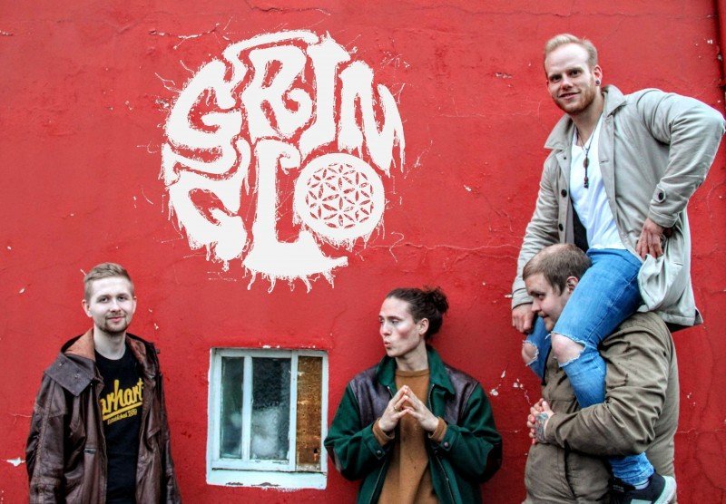 Gringlo með nýtt lag um bernskuástina