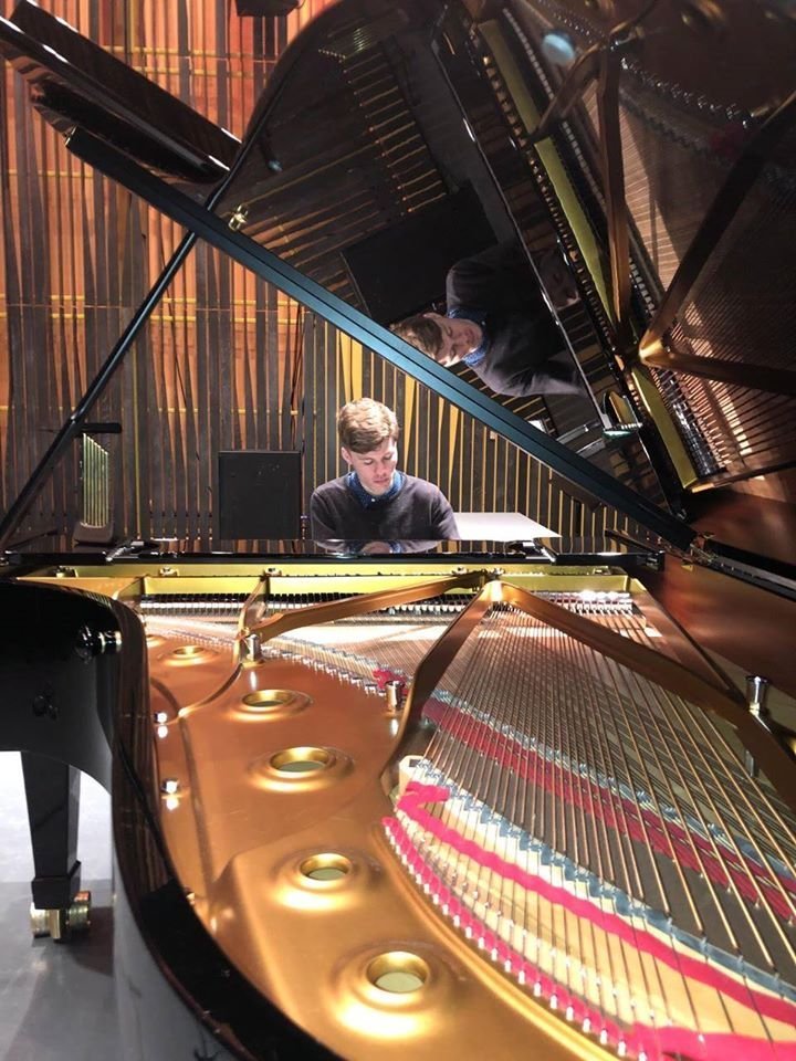 Framhaldsprófstónleikar Björns Helga Björnssonar