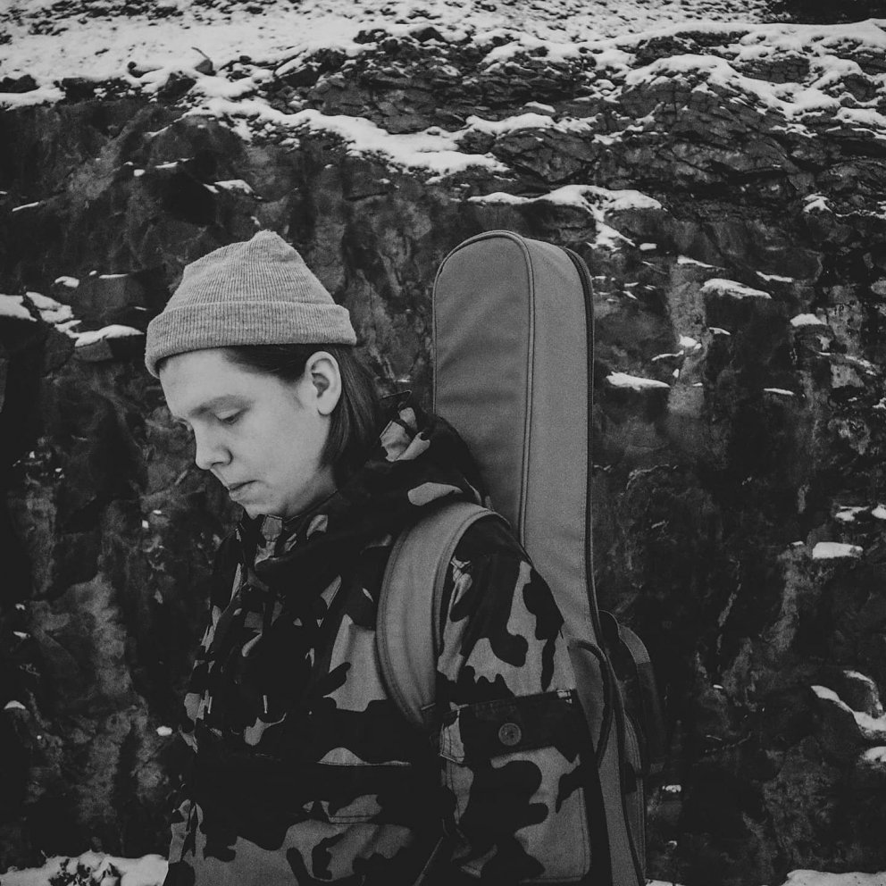 iLo gefur út sitt fyrsta lag