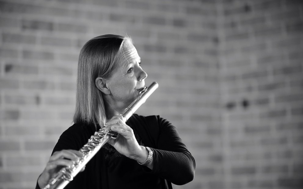 PETREA Á TÓLF TÓNA KORTÉRINU