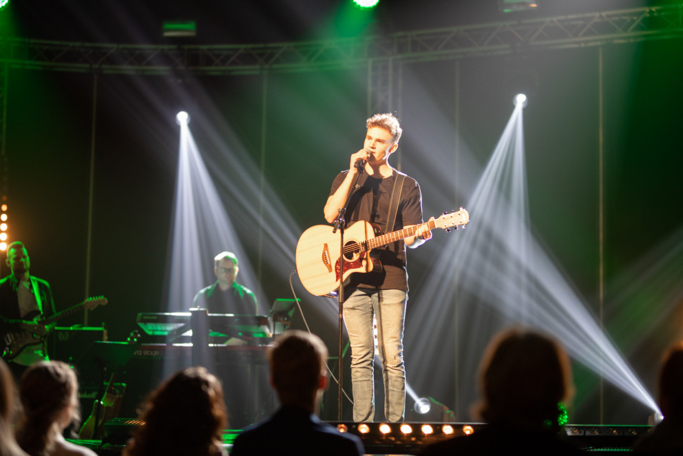 Birkir Blær sigraði í Söngkeppni Framhaldsskólanna