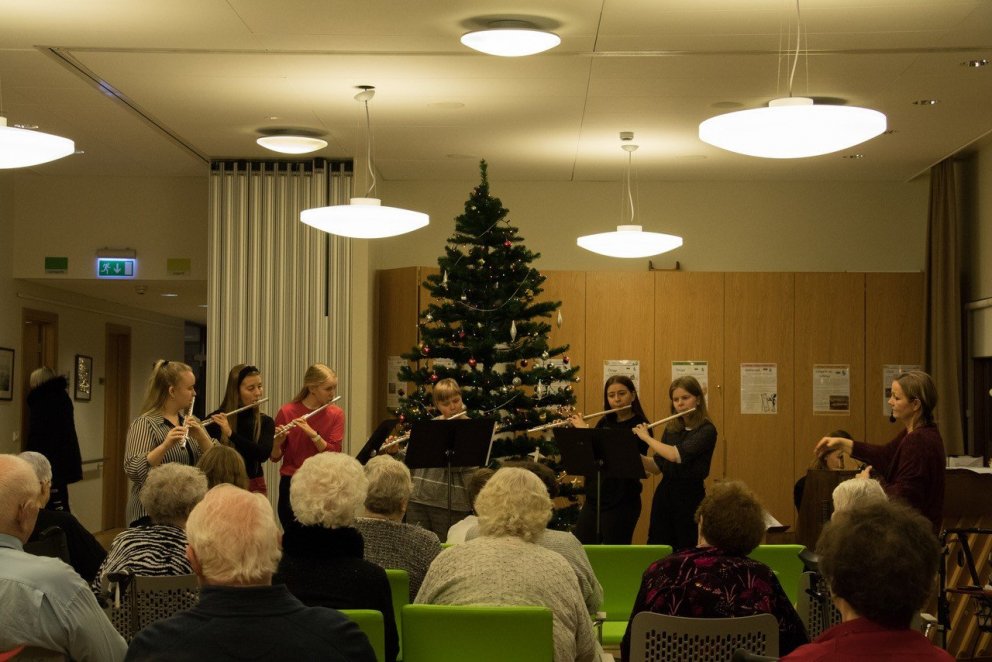 Vel heppnaðir jólatónleikar nemenda í Lögmannshlíð