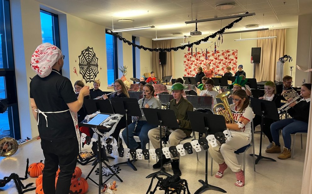 Hryllilegir-Hausttónleikar A & B sveita