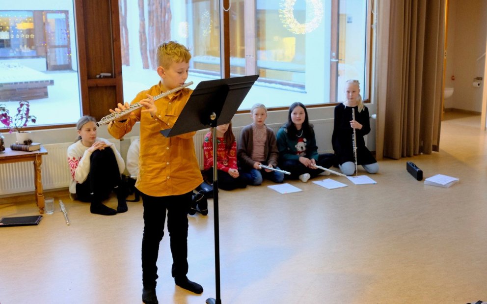 Flautur um allan bæ