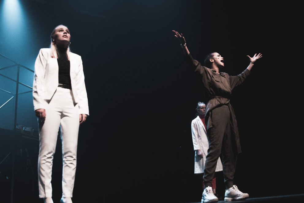 LMA sýnir Lovestar í Hofi