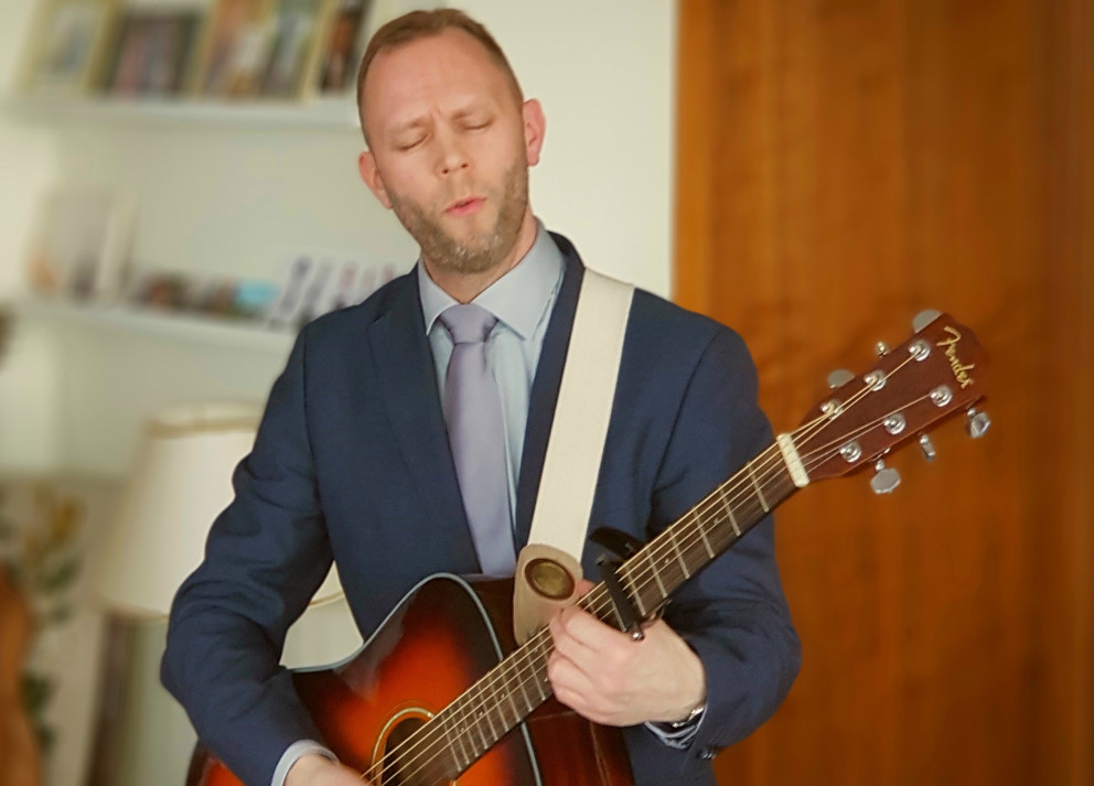 Ólafur Sveinn Traustason heldur tónleika í Akureyrarkirkju