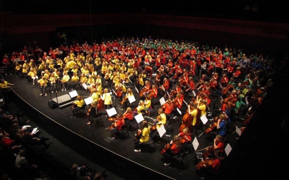 Strengjamót á Akureyri 6.-8. október.